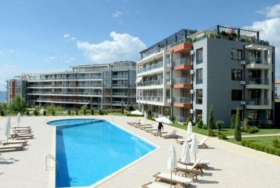 Sun Wave Apartment Presige Sveti Vlas Bagian luar foto