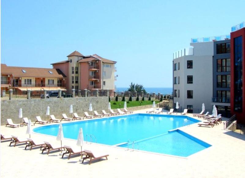 Sun Wave Apartment Presige Sveti Vlas Bagian luar foto