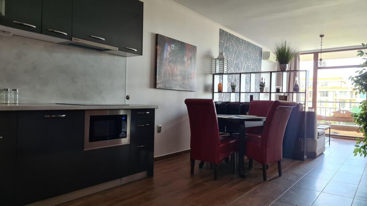 Sun Wave Apartment Presige Sveti Vlas Bagian luar foto